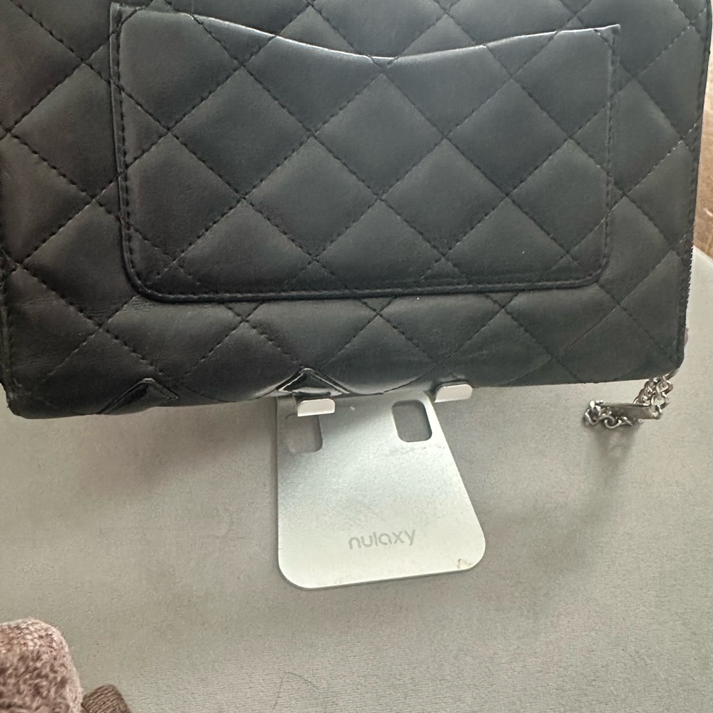CHANEL Organizer 100% Authentic
Black Quilted Women's Bag - Picture 2 of 6
